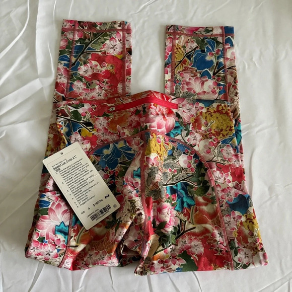 🆕🌸 Lululemon Seawheeze 2018 Speed Up Crop 21” Floral Cherry Blossom - Picture 4 of 7